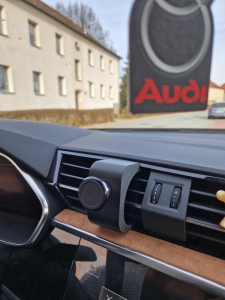 RS-Mount, fahrzeugspezifischer Handyhalter passend für Audi Q3 F3 Baujahr 2018-2023, Made in Germany